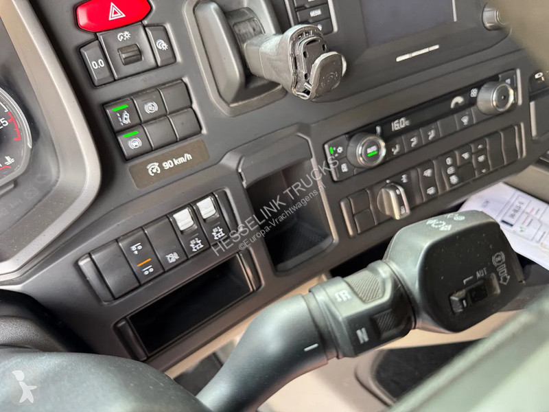 Trekker Scania 6X2 Midlift Hydraulic NL Truck -...