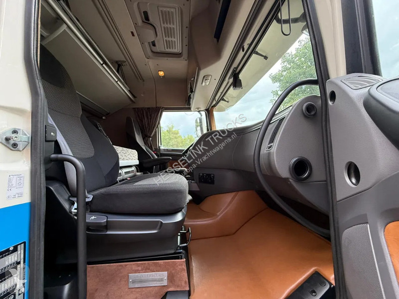 Traktor DAF 440  440 FT Space Cab Special...