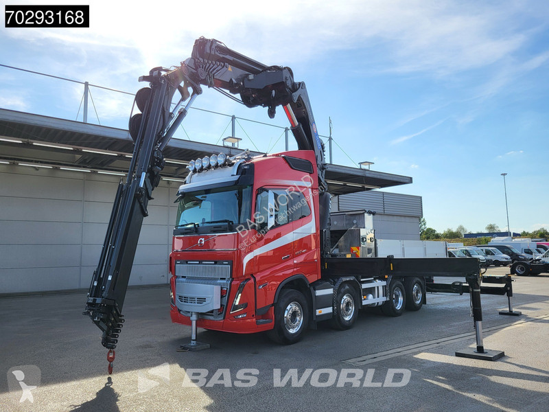 Tahač Volvo 650 8X2 HMF 7020K-RCS Crane +...