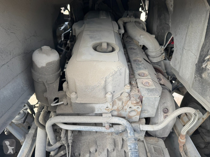 Traktor DAF 460 Space Cab (MANUAL GEARBOX /...