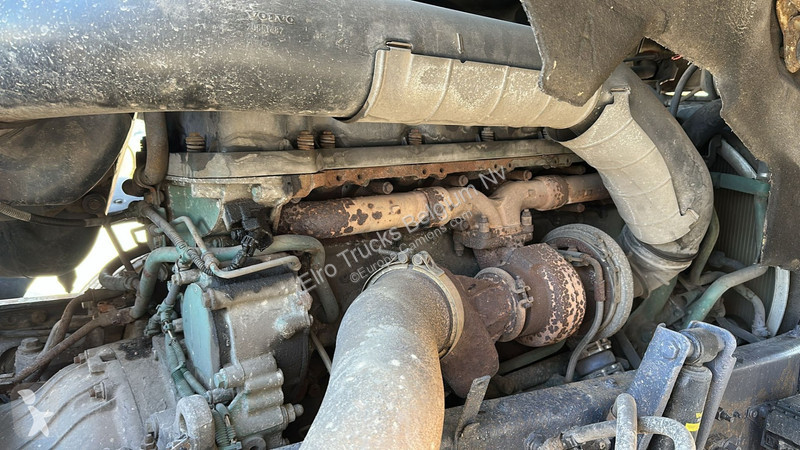Traktor Volvo 440 (GOOD CONDITION / BONNE ETAT)