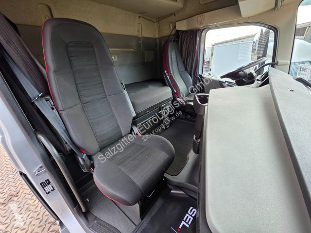 Tractor Volvo FH  / Alu-Felgen / Standklimaanlage