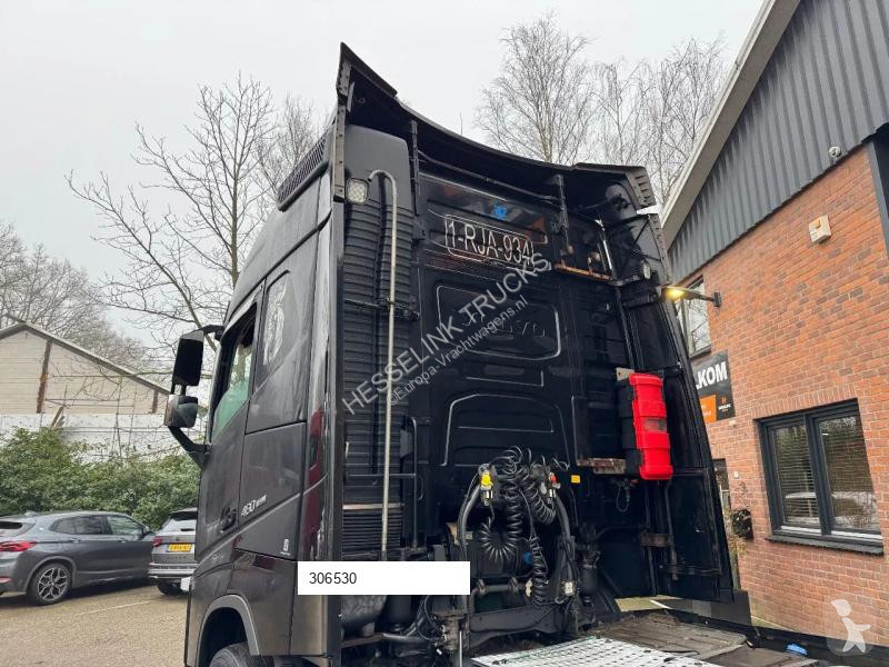 Traktor Volvo FH Dual clutch 2X tank Standairco...