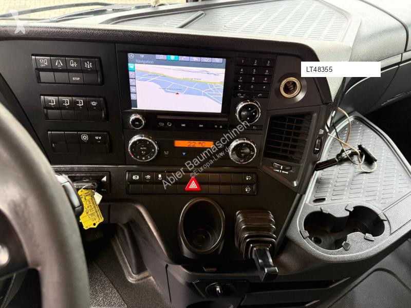 جرار Mercedes 2663
