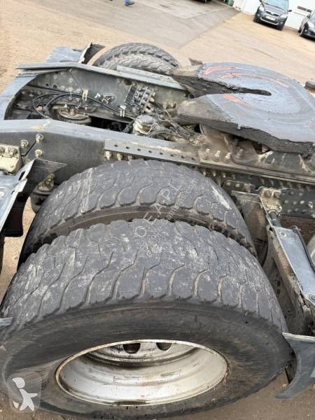 جرار Volvo