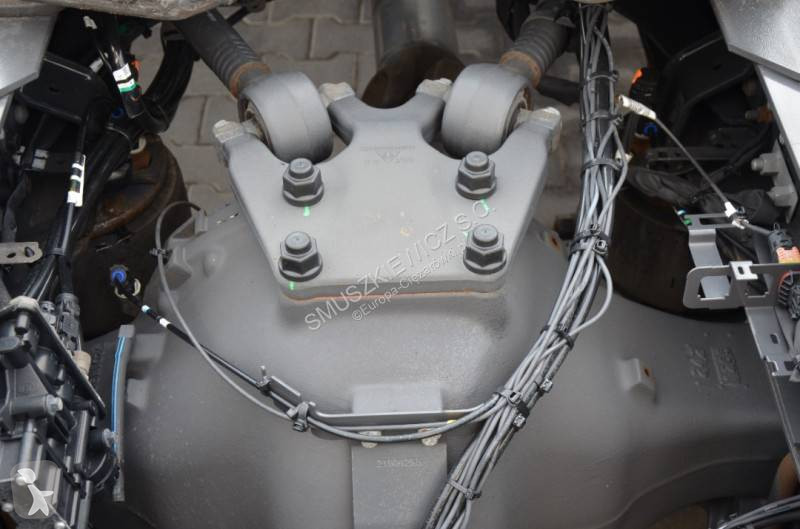 جرار Volvo