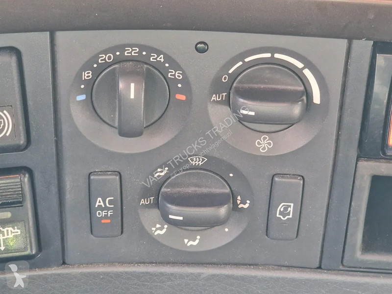 Trattore Stradale Volvo 16660 Globetrotter 6x4...