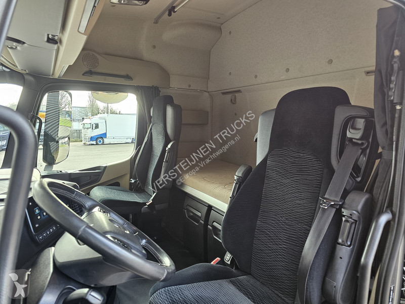 جرار Mercedes 3363 SL / 6x4 / PALFINGER EPSILON...
