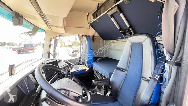 Cabeza tractora Volvo