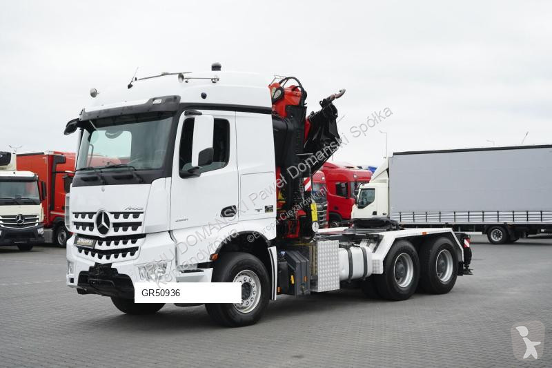 Влекач Mercedes F455