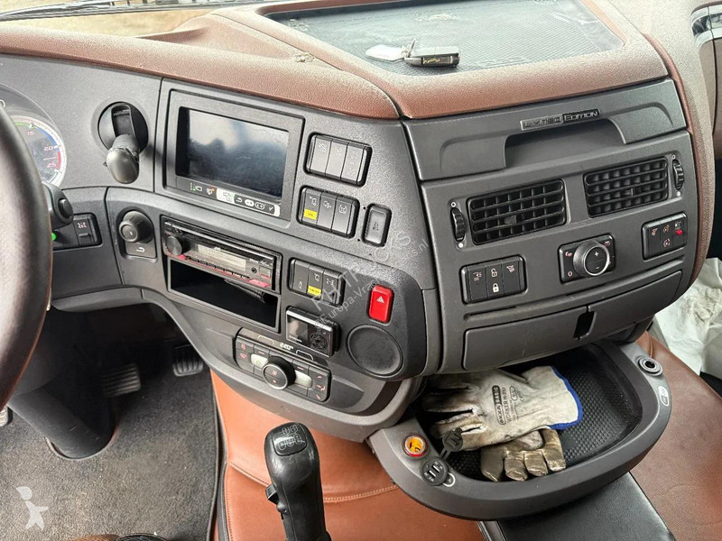 Trekker DAF XF  4X2 - MANUAL GEAR + TIPPER...
