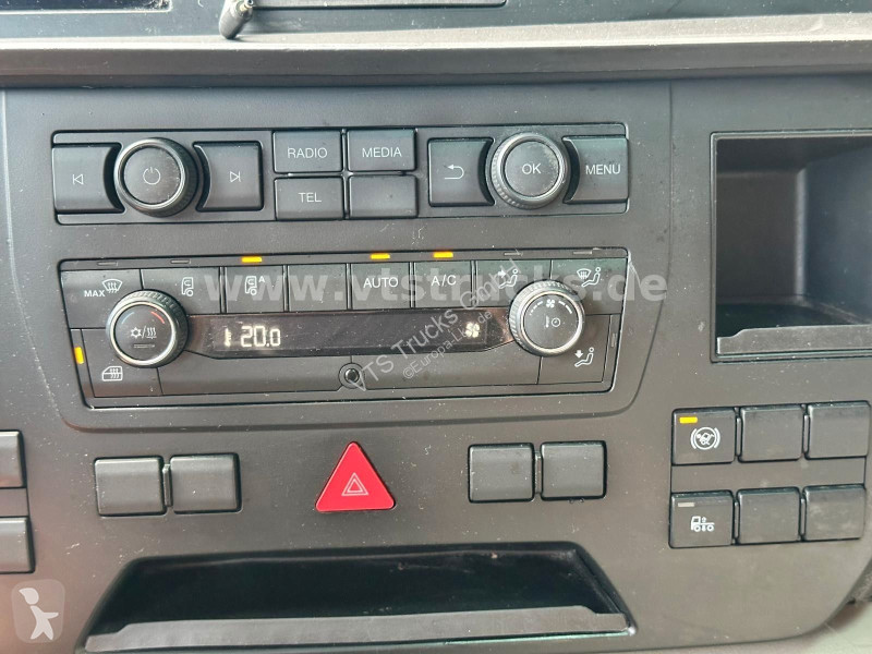 جرار MAN 3 18.470 4x2 LL MEGA /RETARDER /ACC...