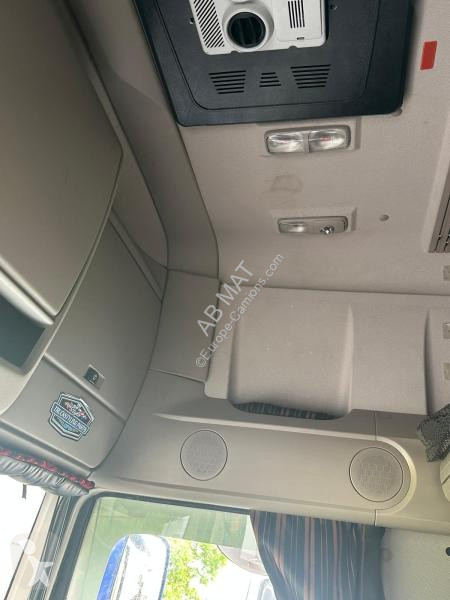 جرار DAF 530 FT