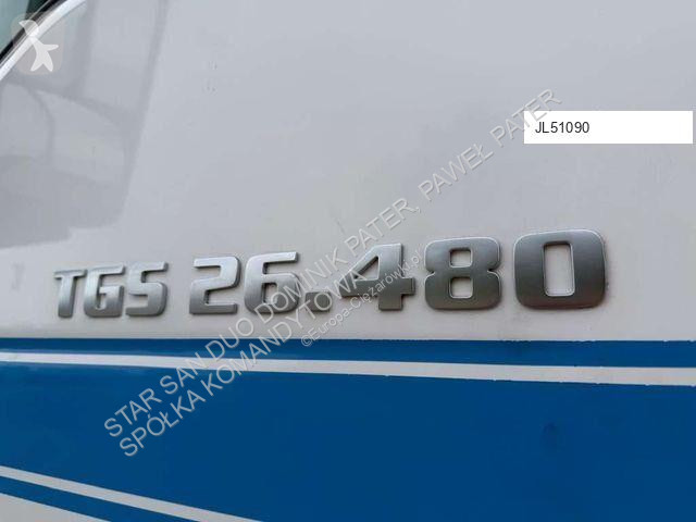 Влекач MAN PK 44002
