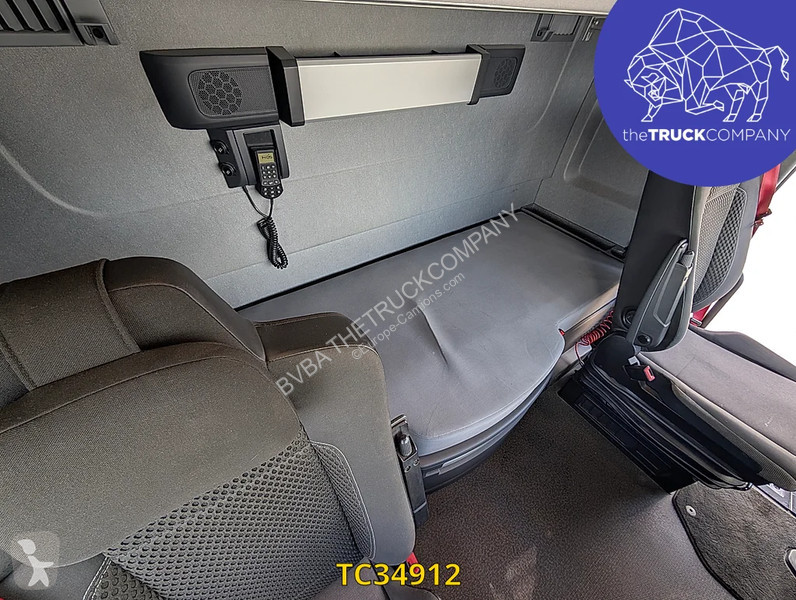 جرار Renault T 520
