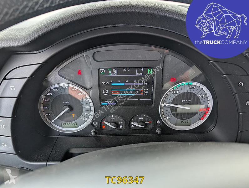 Iveco S-Way 490 tractor unit