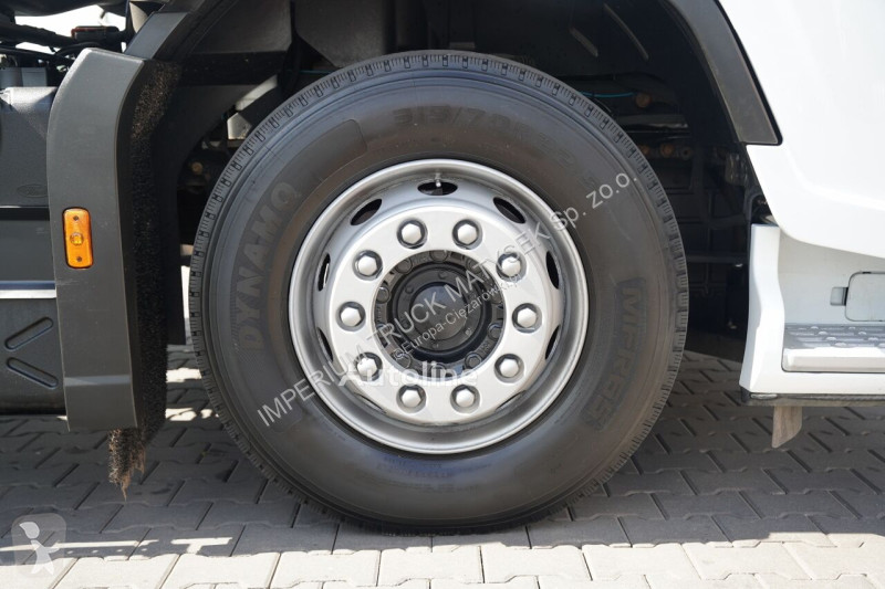 جرار Ford 500