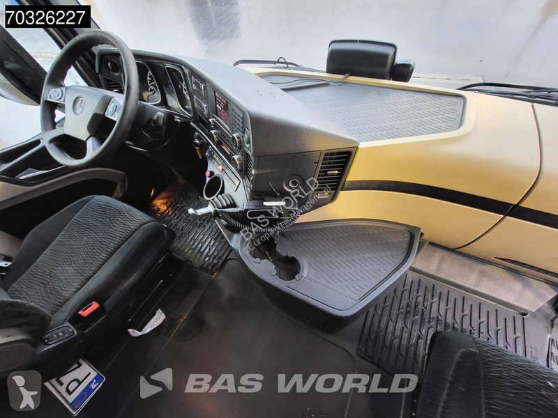 جرار Mercedes 1842 4X2 StreamSpace Mega