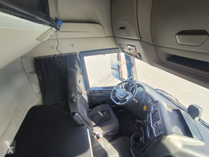 Iveco 510 tractor unit