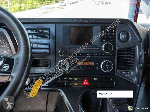Влекач Mercedes MERCEDES BENZ 3251 8x4 Fassi F...