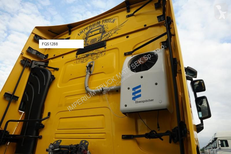 Влекач Renault T 440