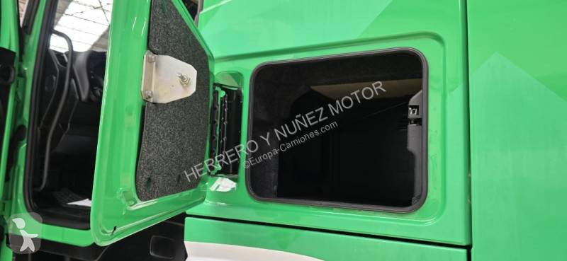 جرار Iveco
