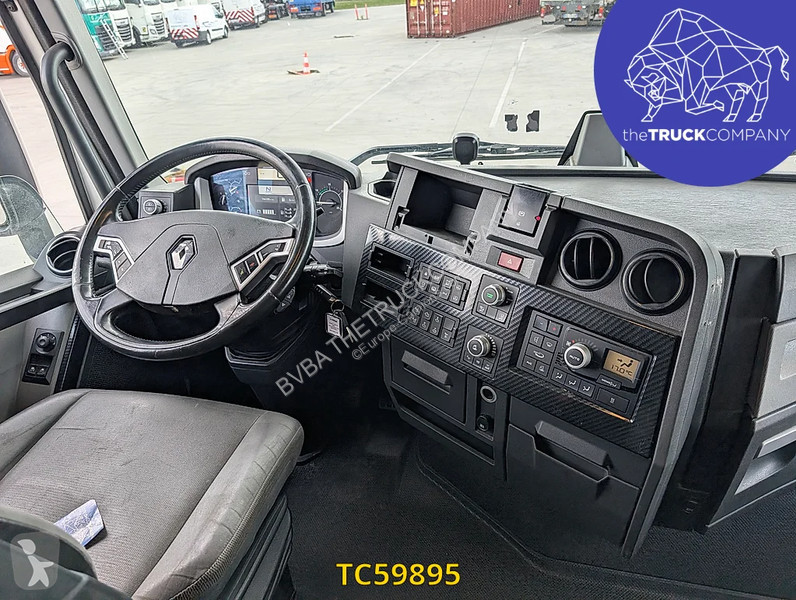 جرار Renault T 480