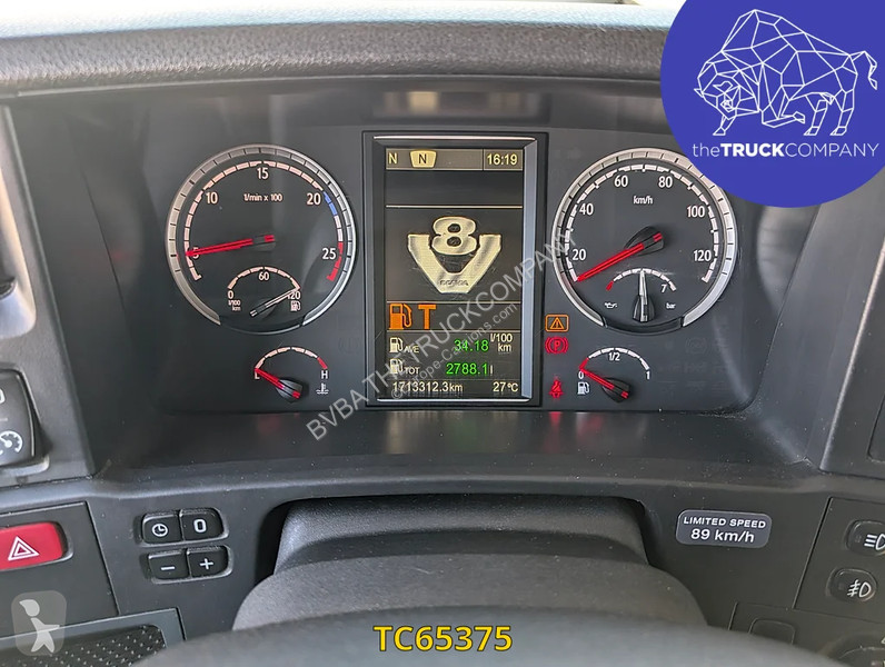 جرار Scania 520