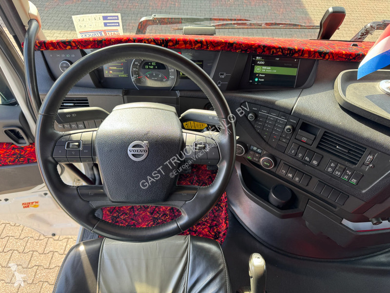Trekker Volvo 500 Globetrotter XL Special /...