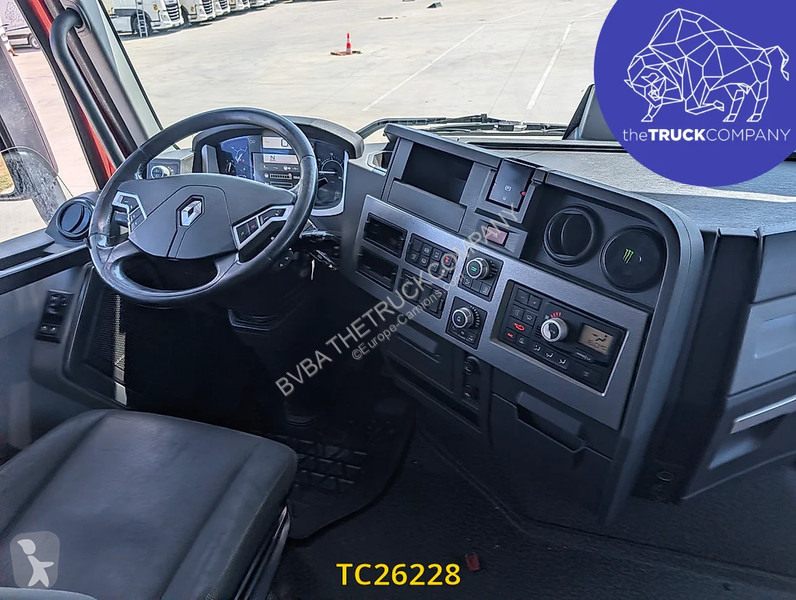 جرار Renault T 480
