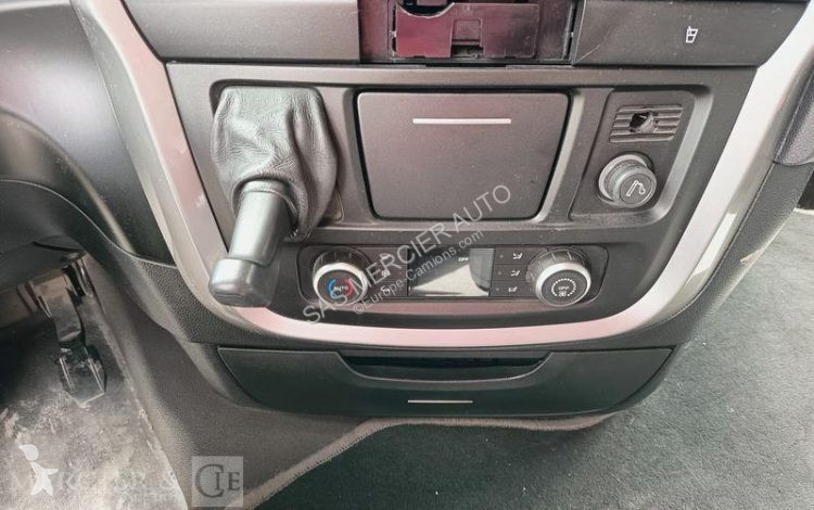 جرار Iveco