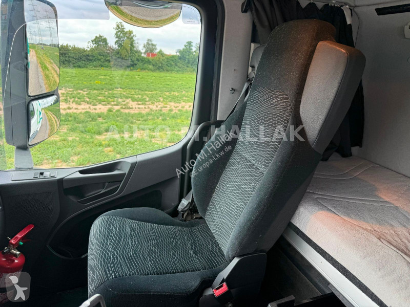 جرار Mercedes 2051 HAD 4x4 Retarder / Hydraulik