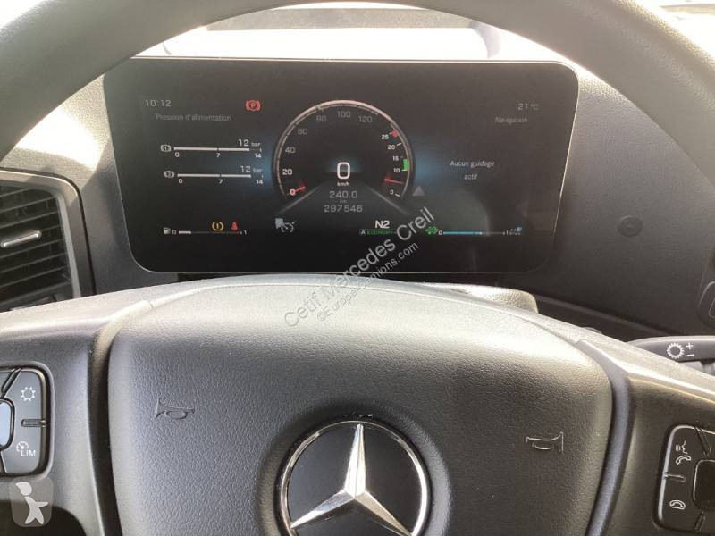 جرار Mercedes