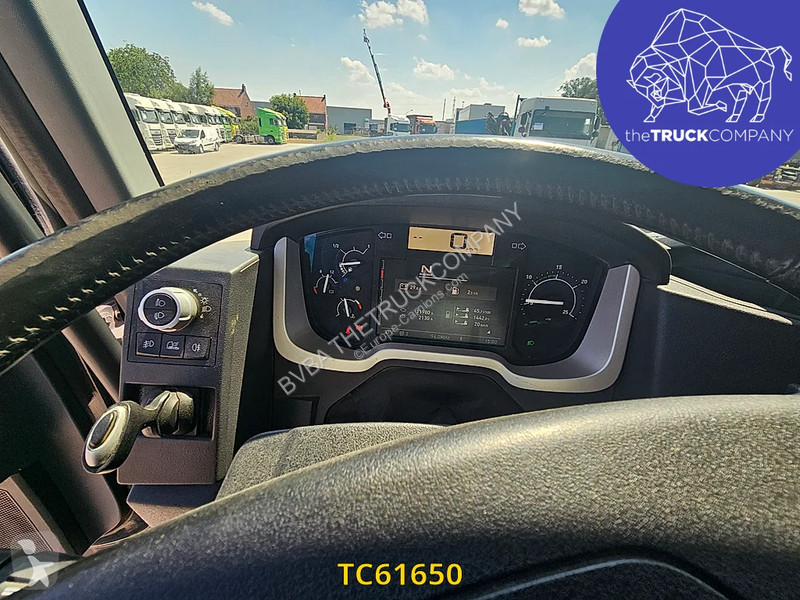 جرار Renault T 460