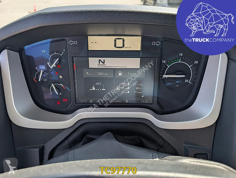 جرار Renault T 460