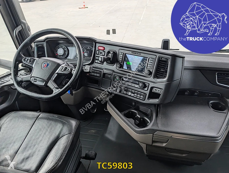 جرار Scania 520