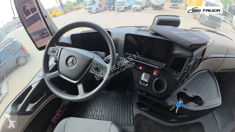 Ťahač Mercedes