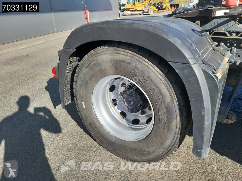 جرار Mercedes 1851 4X4 StreamSpace 4X4...