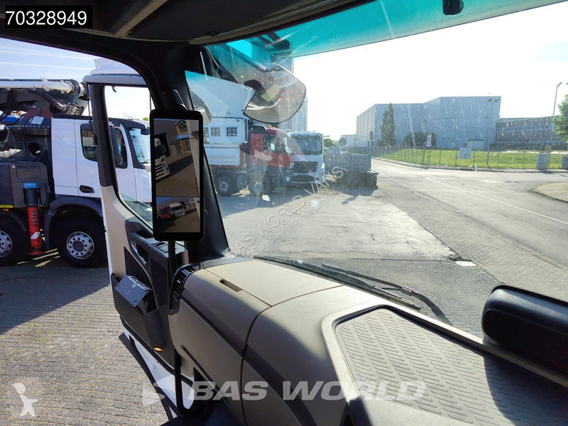Traktor Mercedes L 2548 4X2 RHD Roofdamage!...