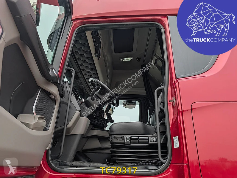 جرار Scania 500