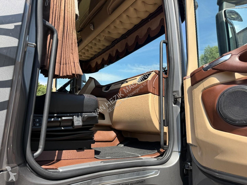 جرار Scania R580 Retarder-Full Air-Special...