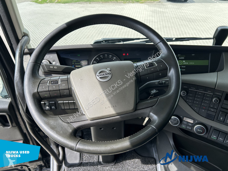 جرار Volvo 500 4x2 VDS + No TC