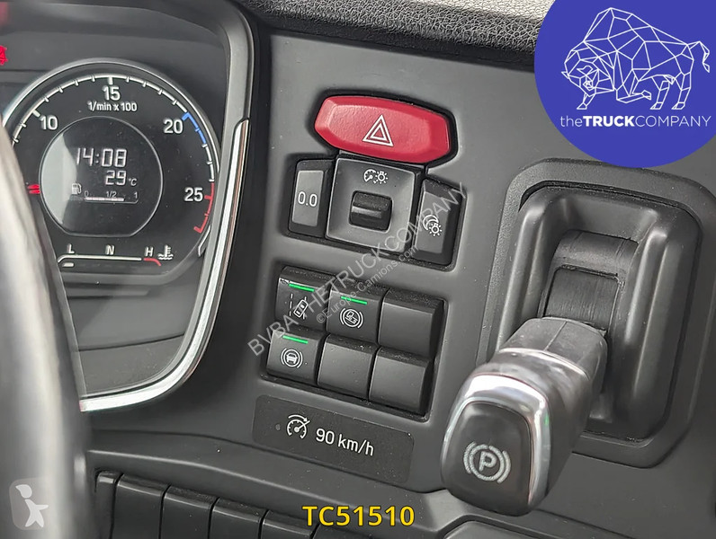 جرار Scania 450