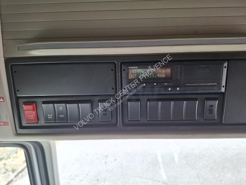 جرار Volvo 500