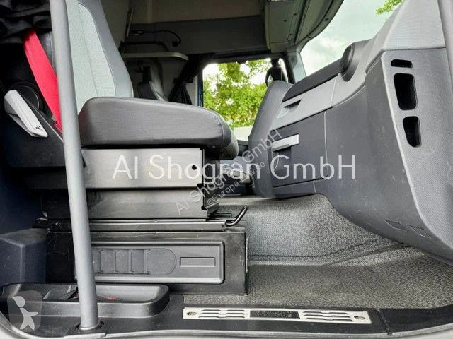 جرار Renault T460...