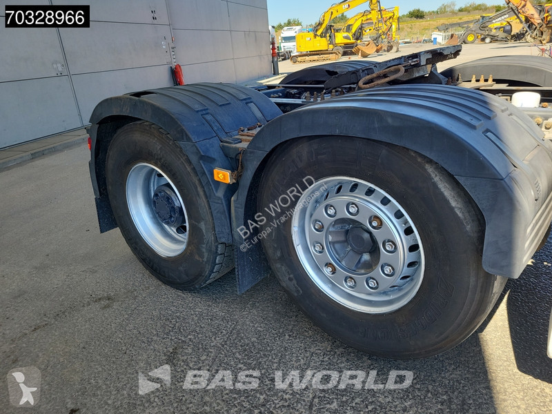جرار Volvo 6X2 Globe Lift+Lenk Retarder...