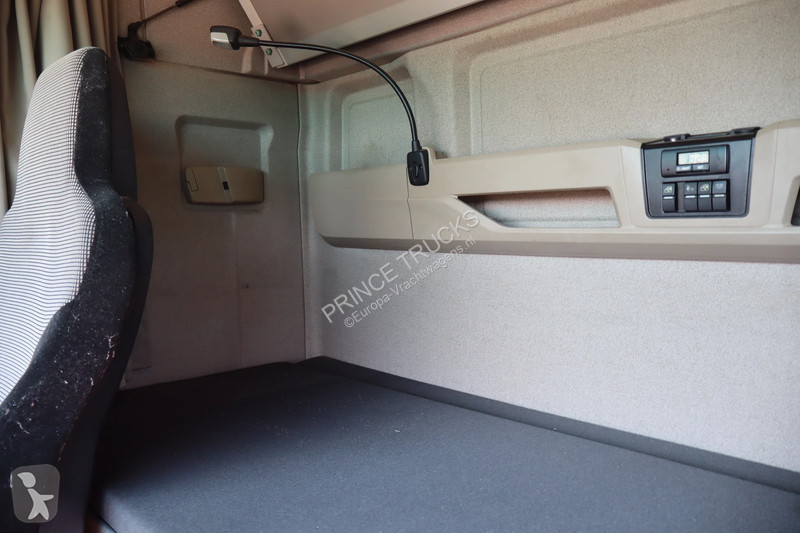 جرار MAN 26.500 * RETARDER * 6X2 *