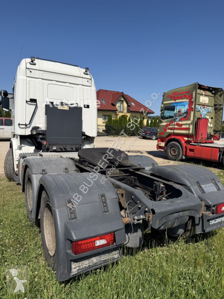 Влекач Scania R560