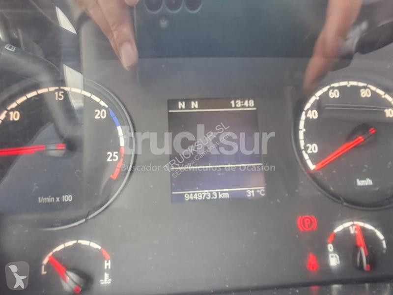 جرار Scania 400