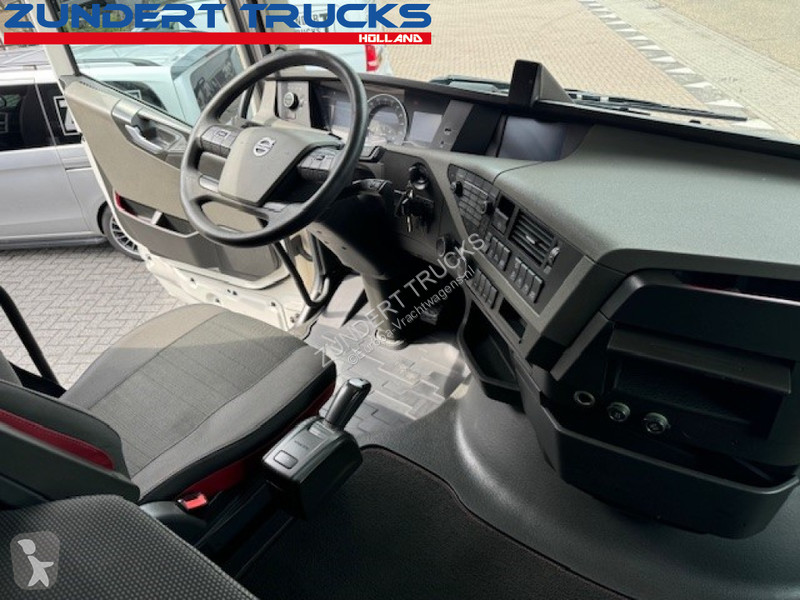 جرار Volvo FH 460 I-SAVE GLOBETROTTER,ADR,LOW KM